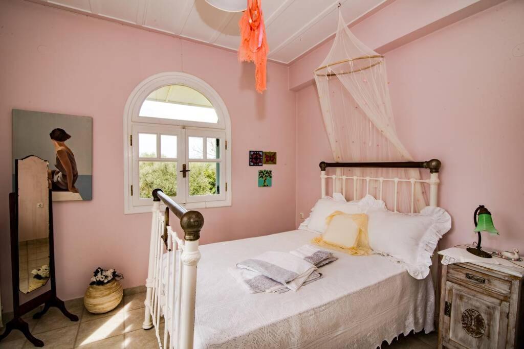 The Cottage House Romirion ภายนอก รูปภาพ